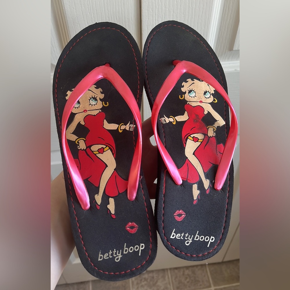 Betty boop sandals wedges size 6